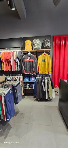 Puma Akkarai factory outlet